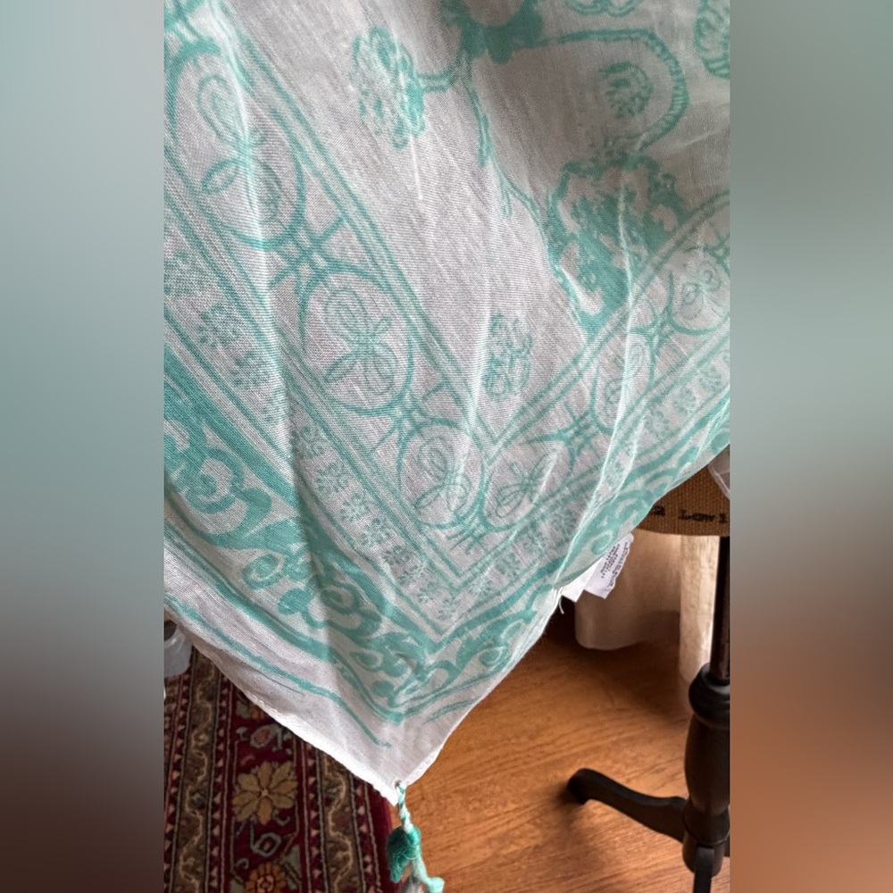 Mint Green Patterned square Scarf - Picture 4 of 12